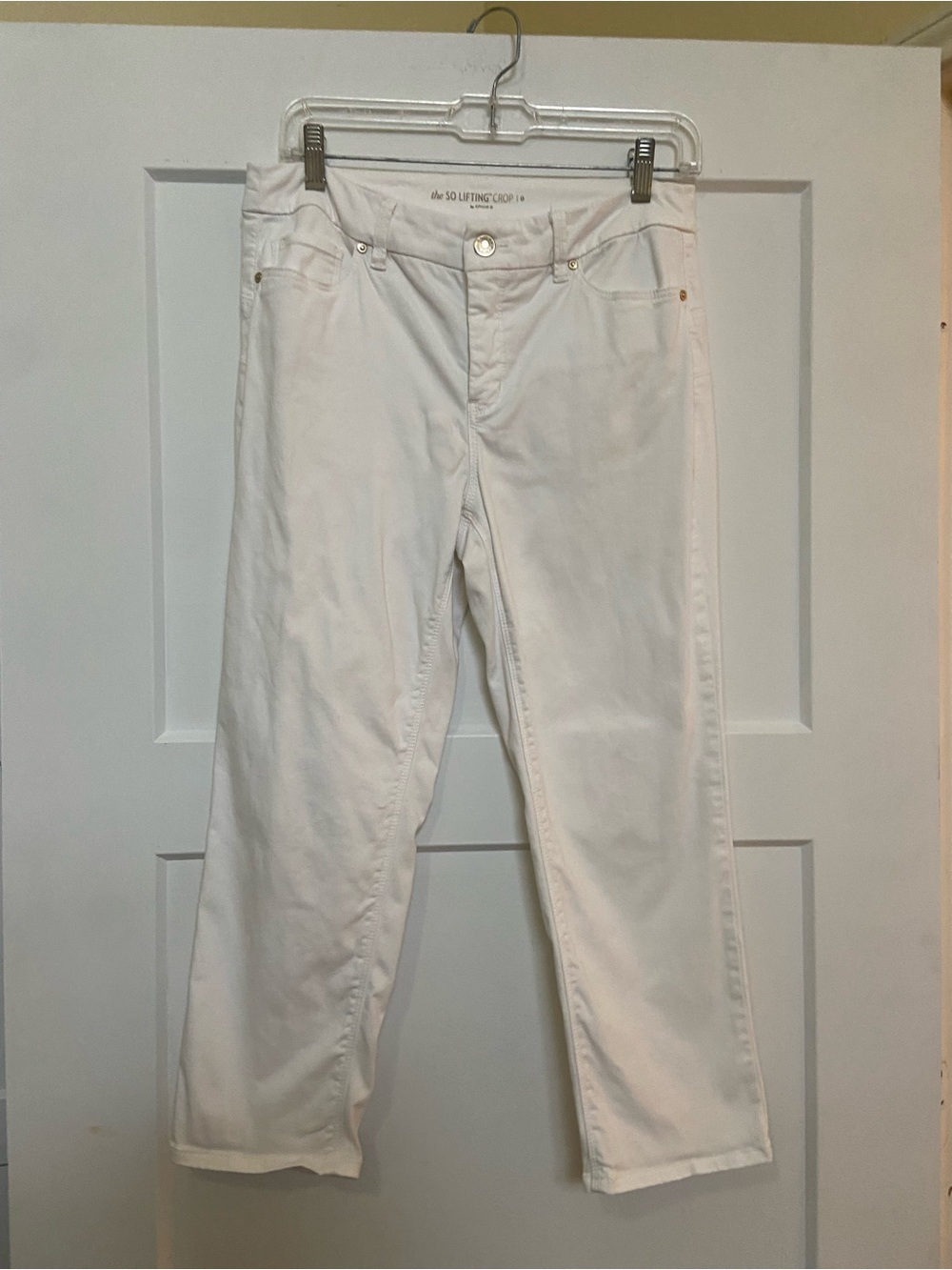 Chico's White Cropped Straight-Leg Pants